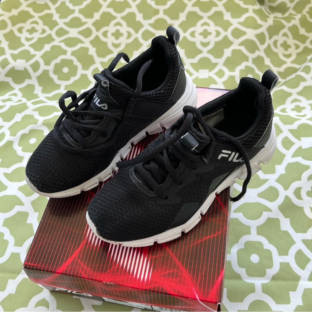 Black kids Fila sneaker. Size 12.